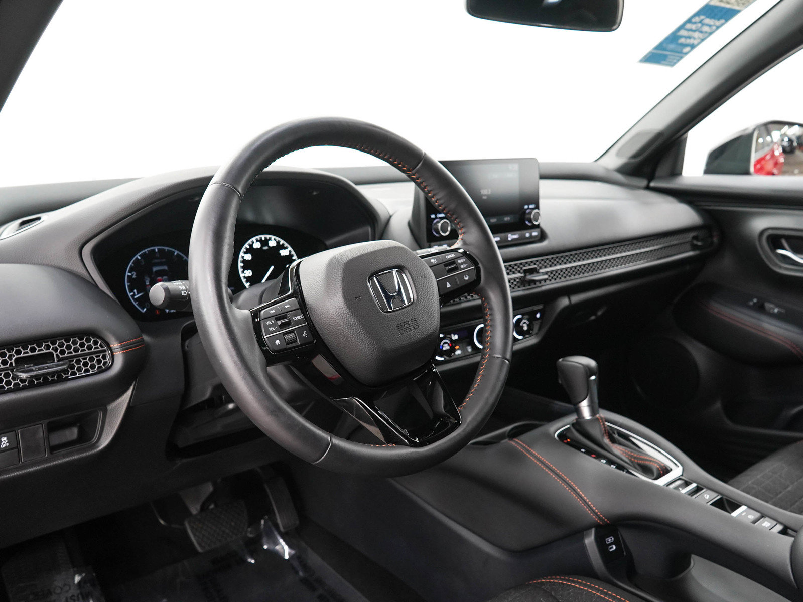 Used 2025 Honda HR-V Sport image 24