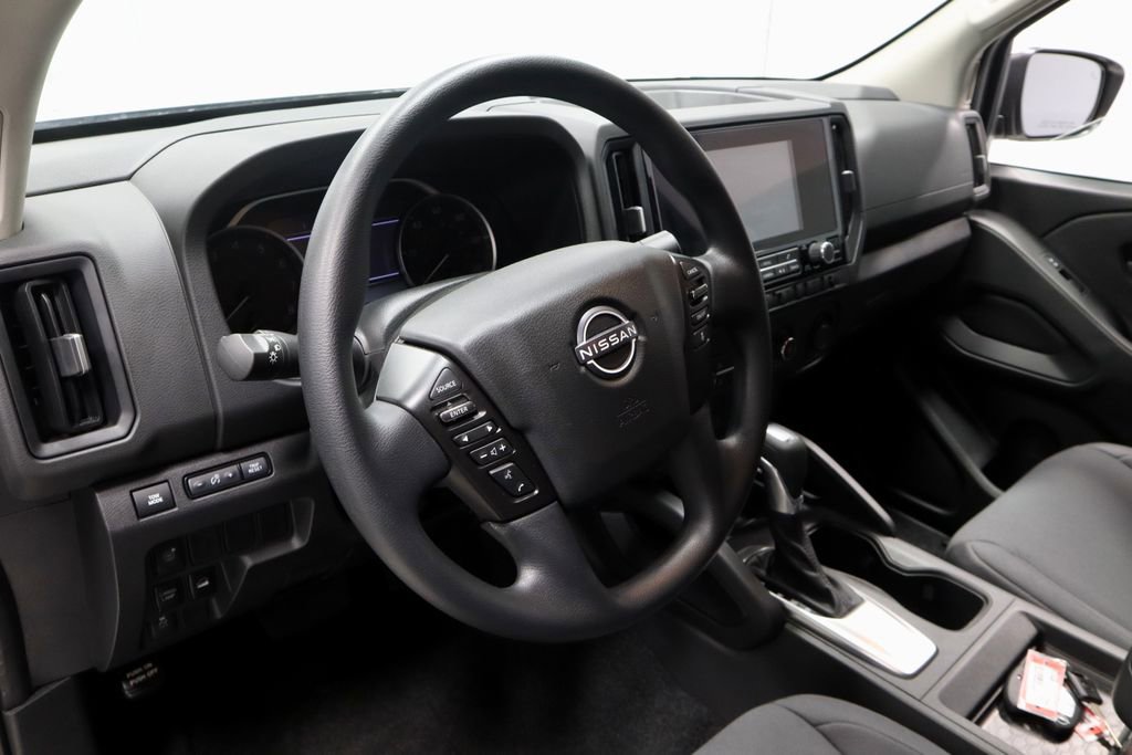 Certified 2025 Nissan Frontier S image 23