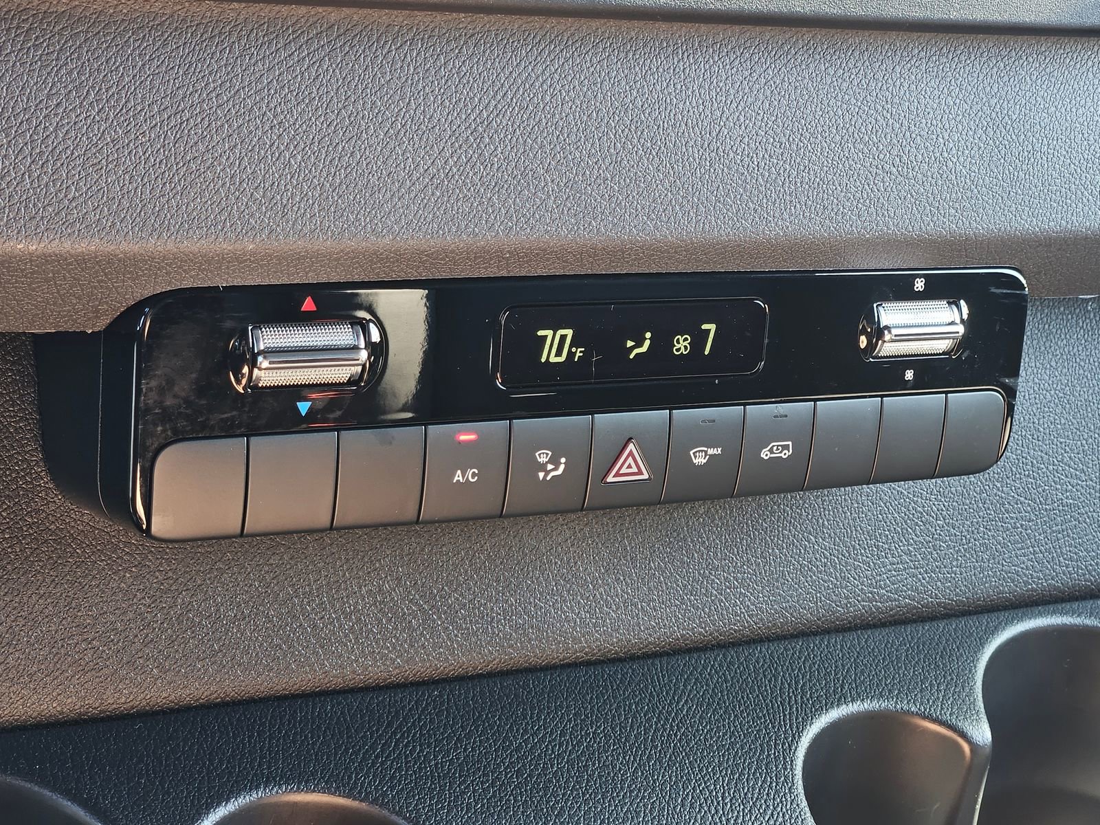 Used 2024 Mercedes-Benz Sprinter 3500 image 25