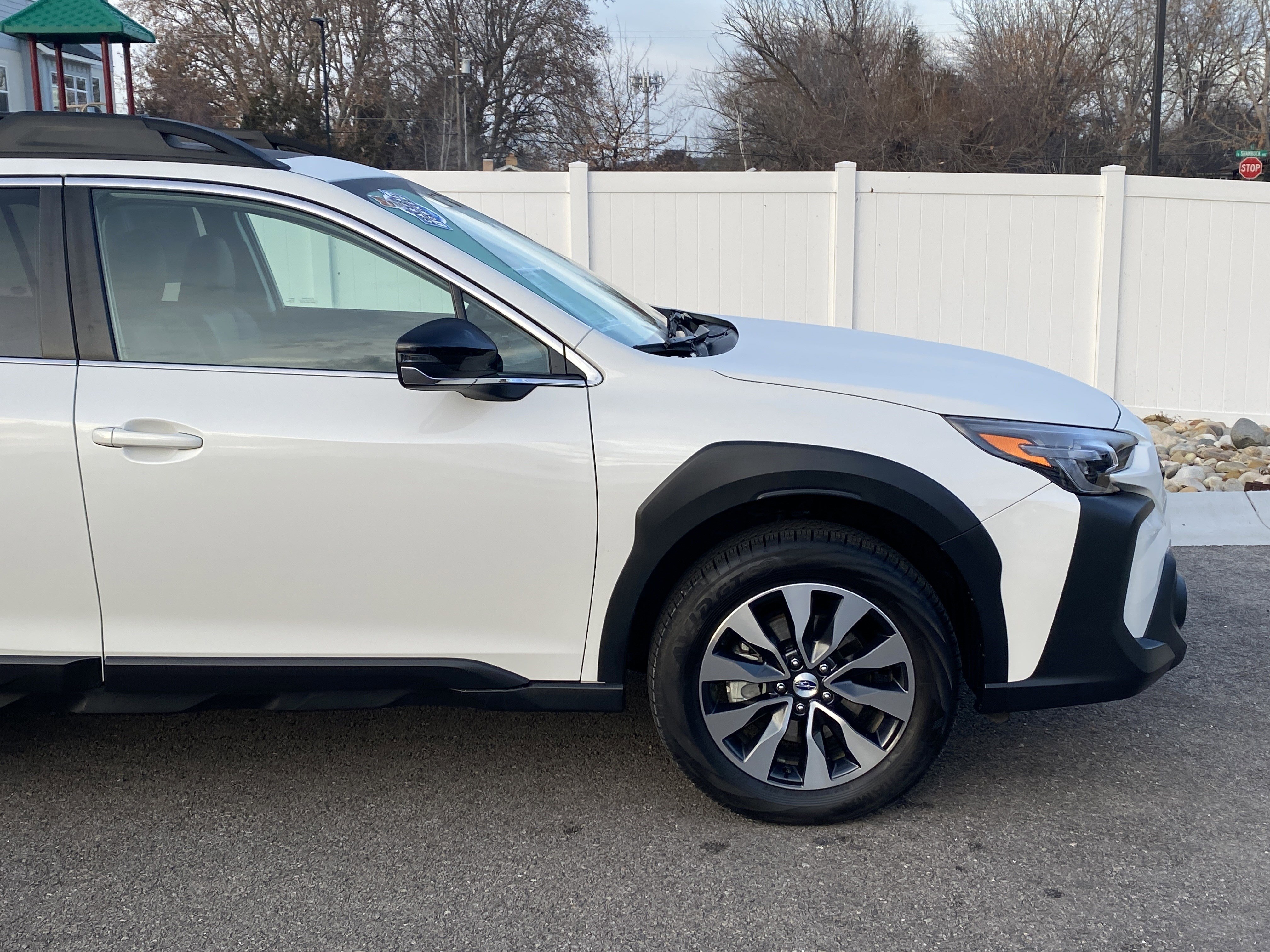 Used 2025 Subaru Outback Limited image 7