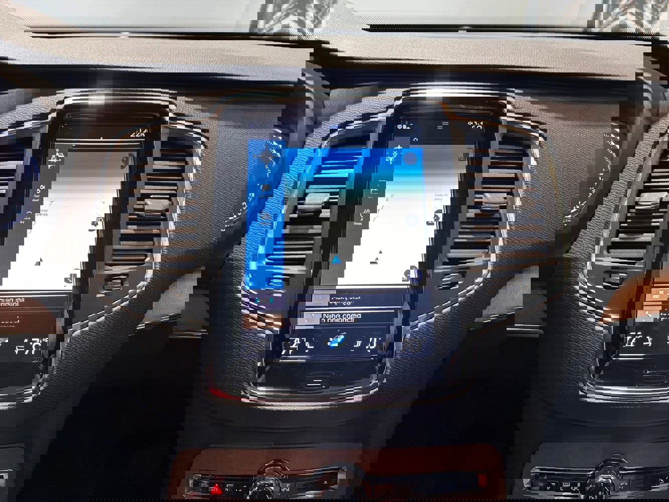 Used 2021 Volvo XC90 T8 Inscription Expression w/ Climate Package image 21