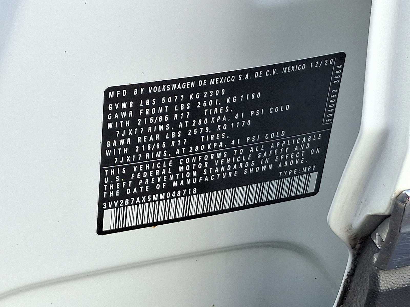 Certified 2021 Volkswagen Tiguan SE w/ Panoramic Sunroof Package image 26