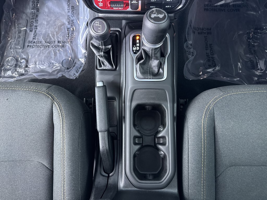 Used 2024 Jeep Wrangler Unlimited Sport AWD/4WD image 23