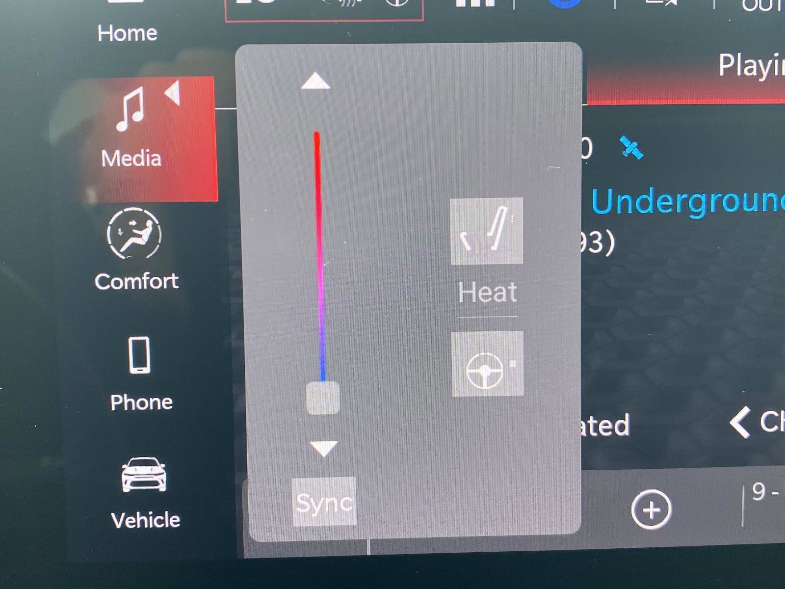 Certified 2024 Dodge Hornet R/T image 31