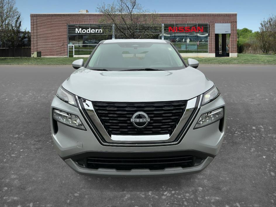 Certified 2023 Nissan Rogue SV FWD image 6