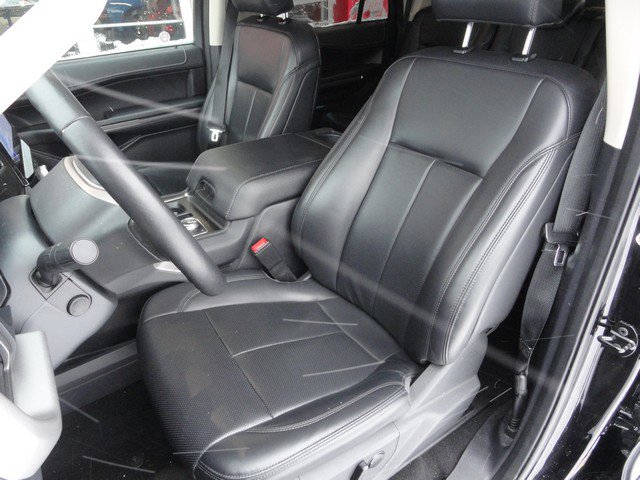 Used 2024 Ford Expedition XLT image 10