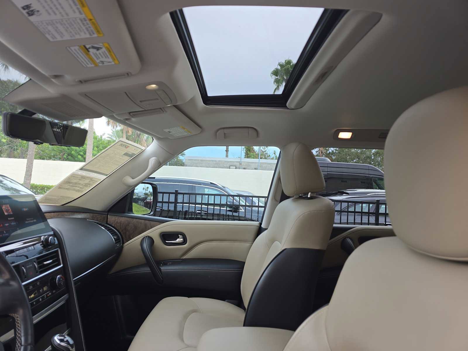 Certified 2024 INFINITI QX80 Premium Select w/ Cargo Package image 29