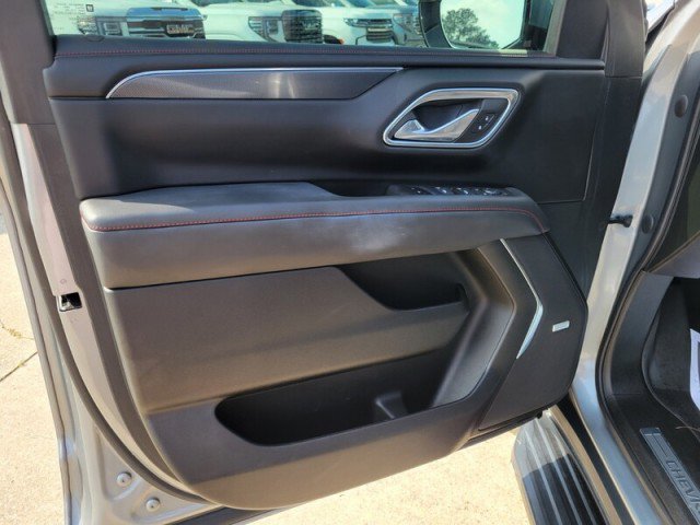 Used 2023 Chevrolet Tahoe RST w/ Luxury Package RWD image 28