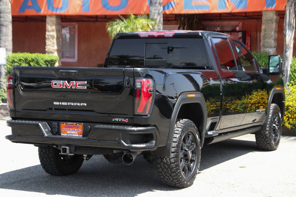 Used 2024 GMC Sierra 2500 AT4 w/ AT4 Preferred Package AWD/4WD image 11
