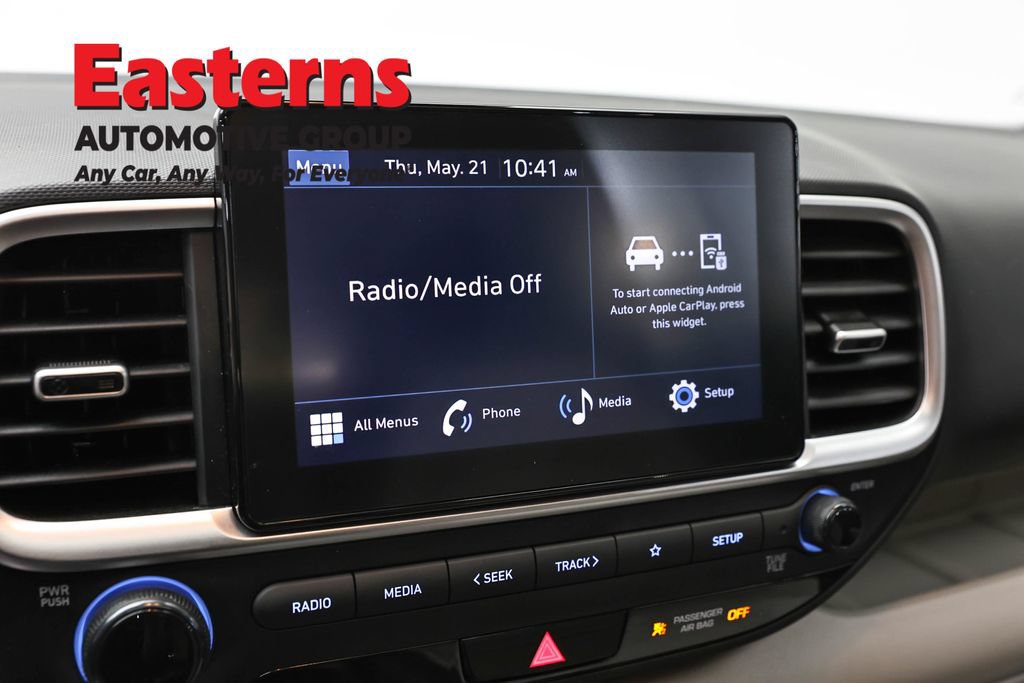 Used 2025 Hyundai Venue SEL FWD image 18