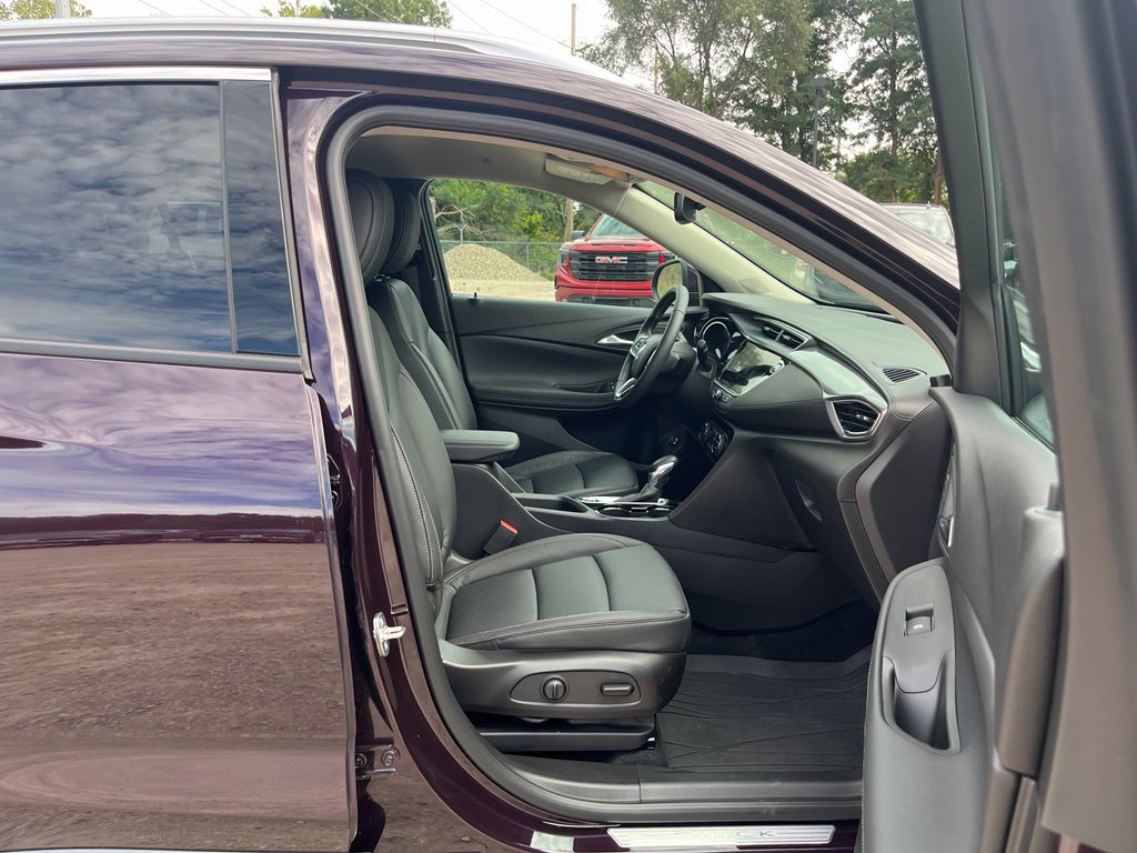 Used 2021 Buick Encore GX Essence AWD/4WD image 33