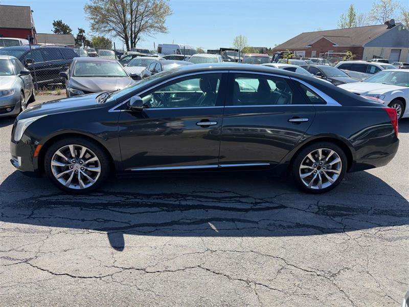 Used 2015 Cadillac XTS Luxury image 3