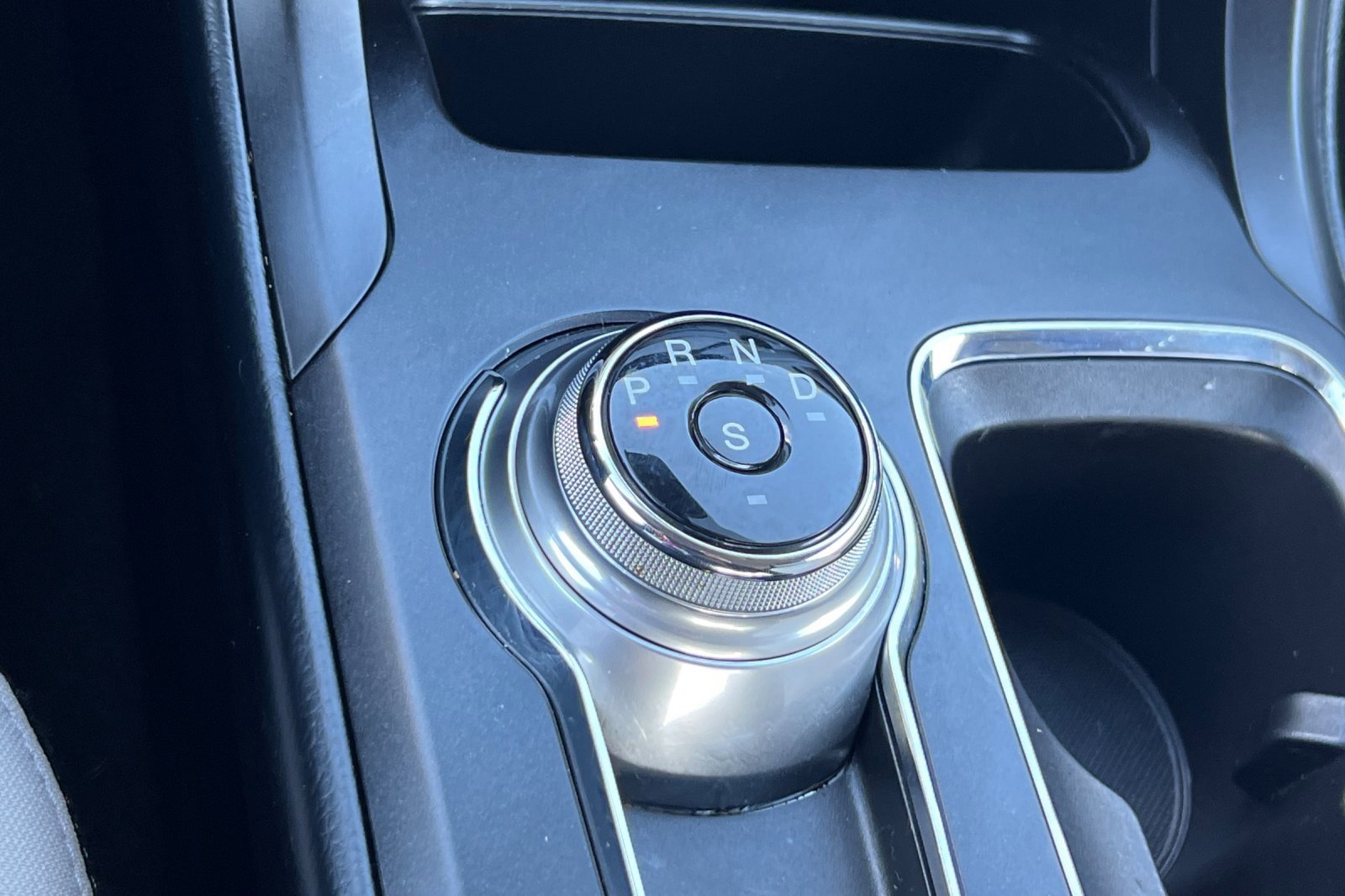 Certified 2019 Ford Fusion SE w/ Equipment Group 151A image 22