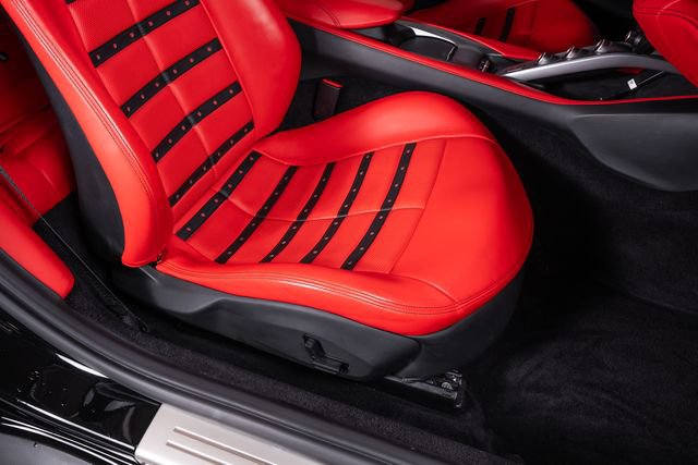 Used 2019 Ferrari Portofino RWD image 58