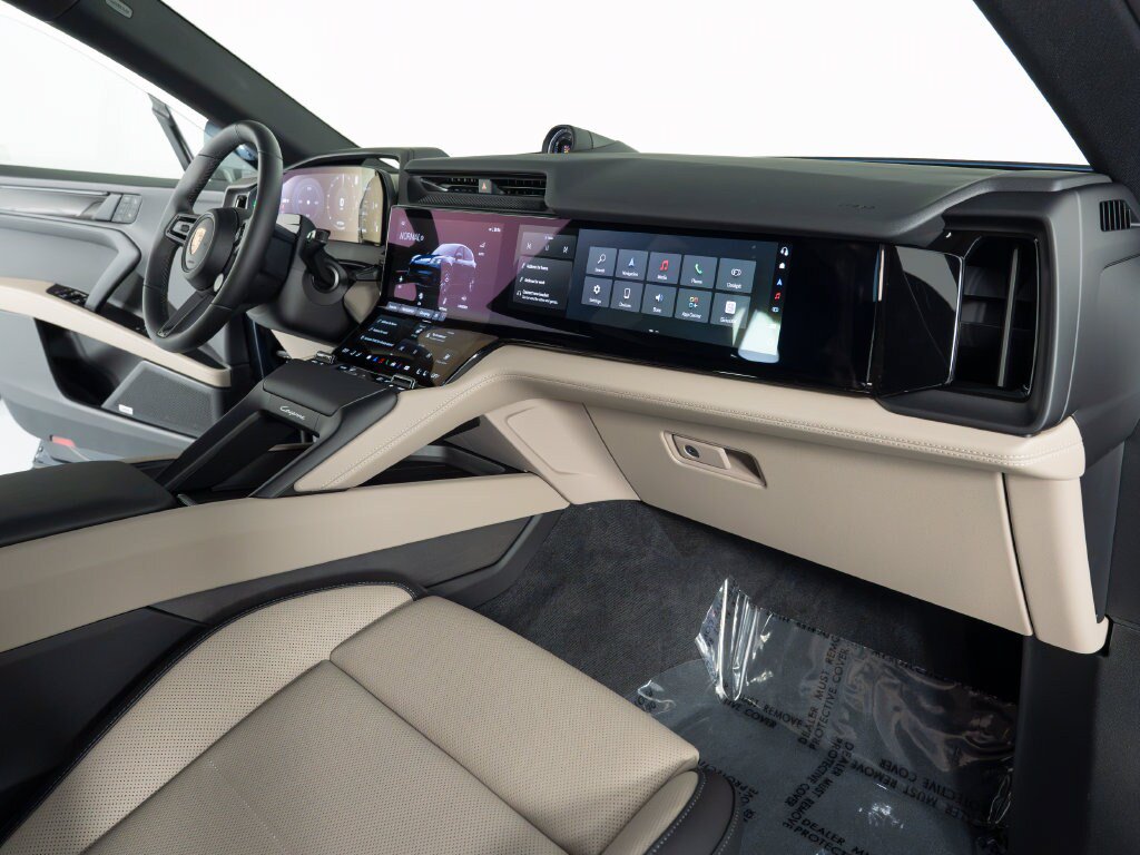 New 2026 Porsche Cayenne S AWD/4WD image 33