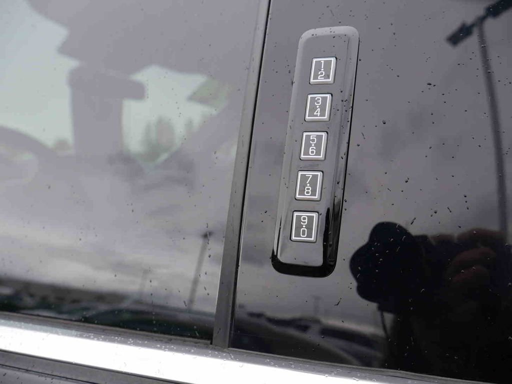 Used 2024 Ford F150 Lariat w/ Bed Utility Package AWD/4WD image 15