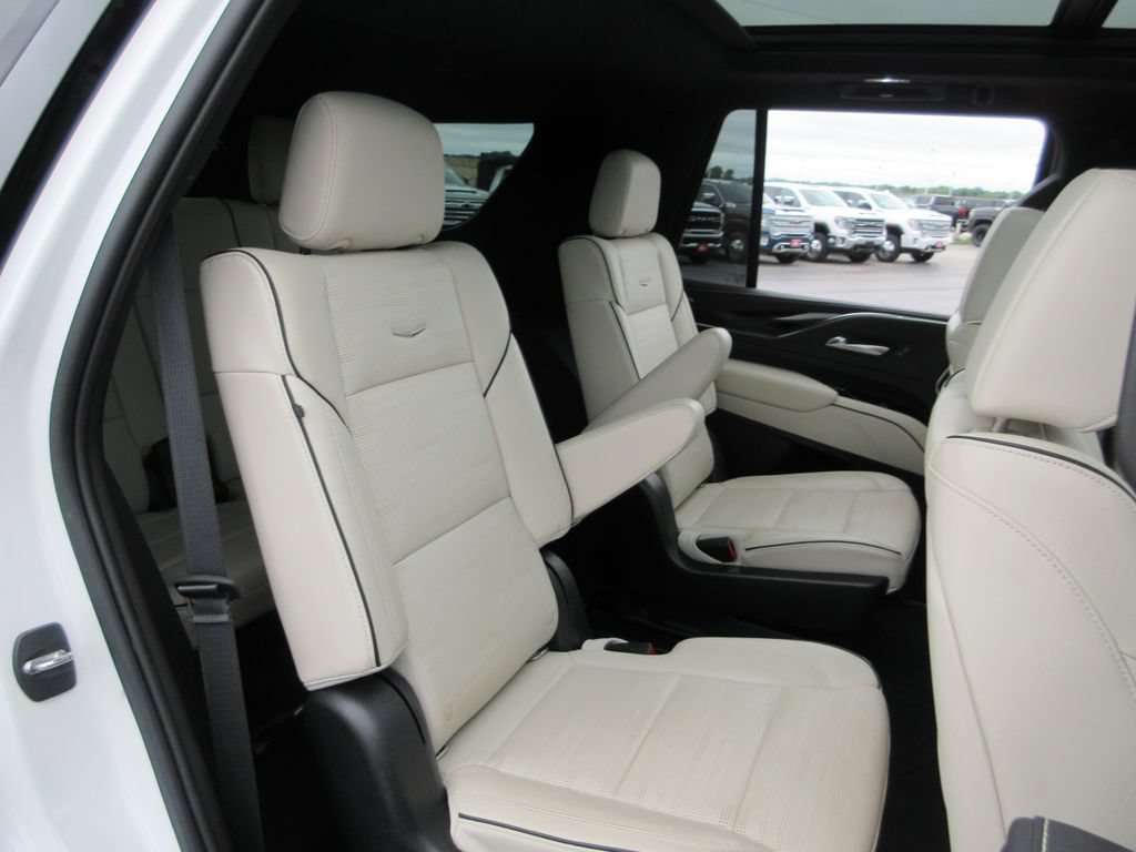 Certified 2021 Cadillac Escalade Sport AWD/4WD image 25