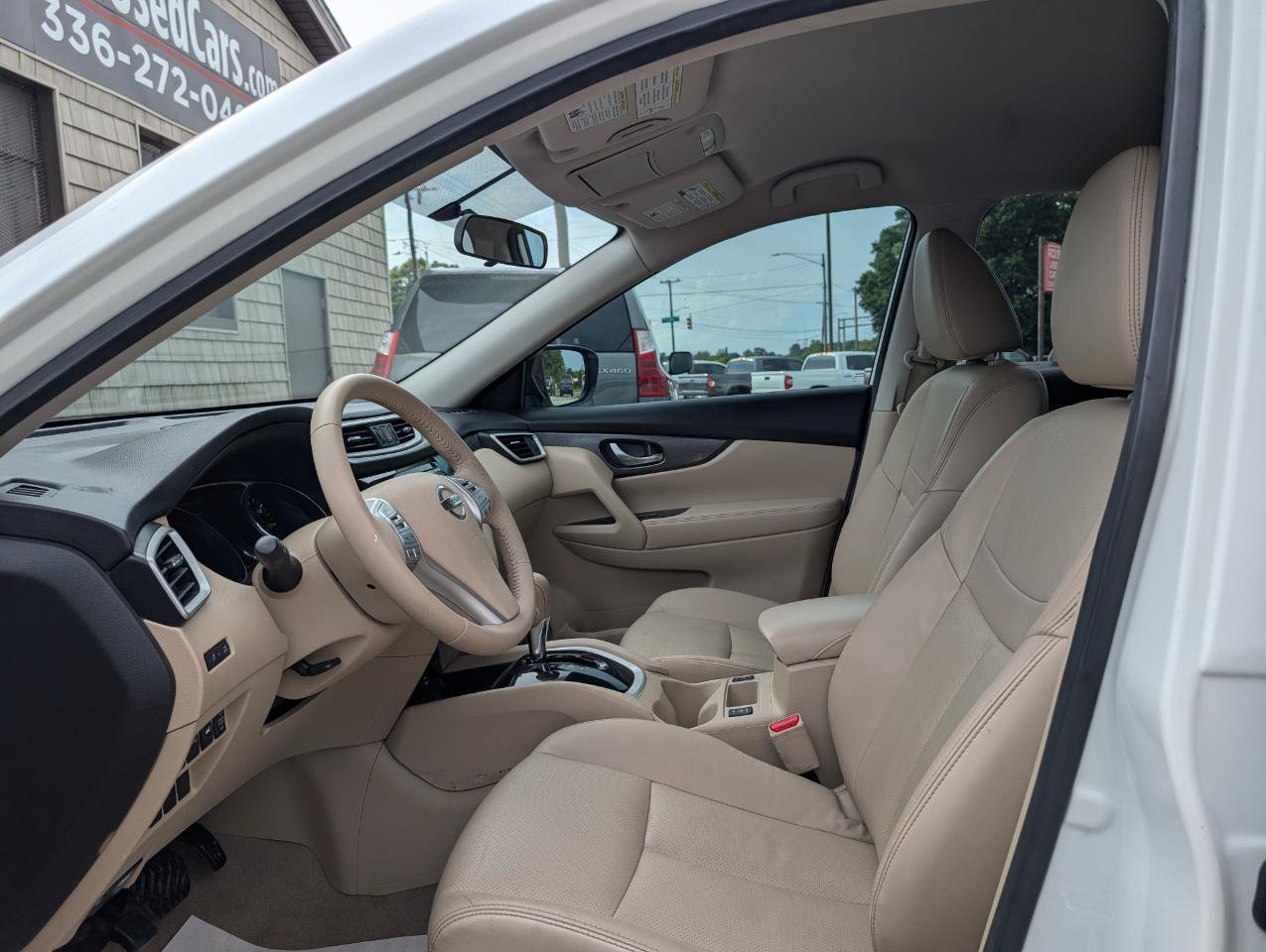 Used 2015 Nissan Rogue SL FWD image 14