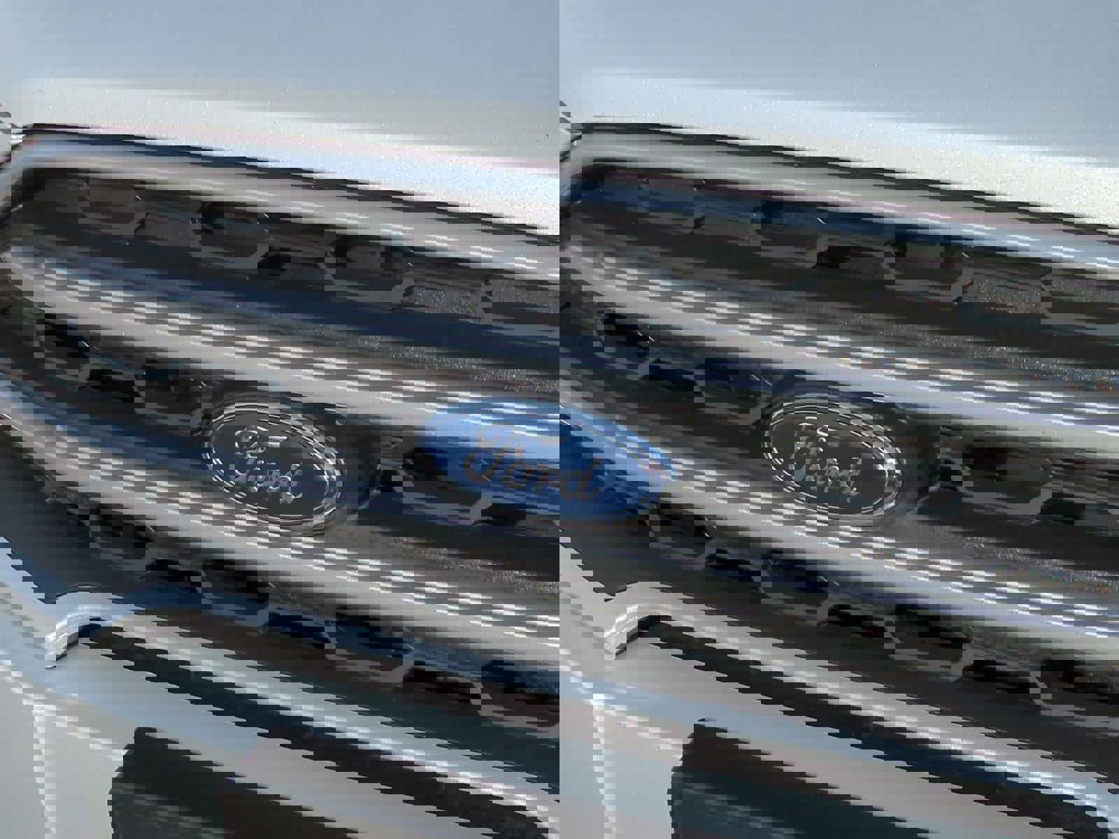 Used 2020 Ford EcoSport SE w/ SE Convenience Package image 12