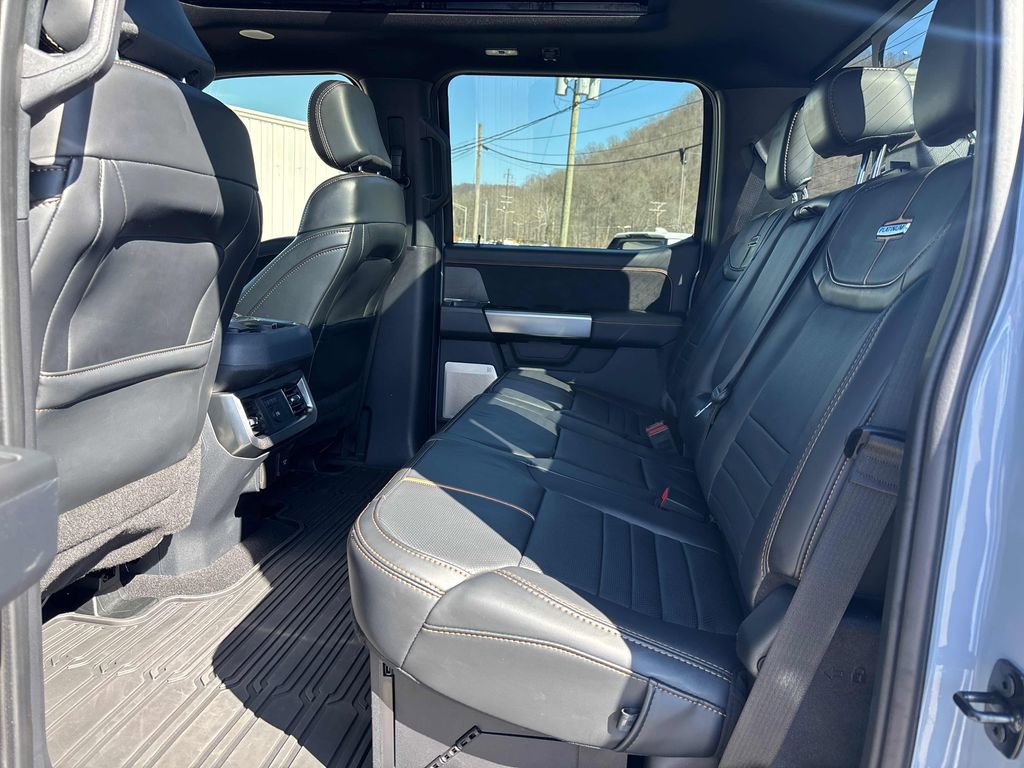 Used 2024 Ford F350 Platinum image 33