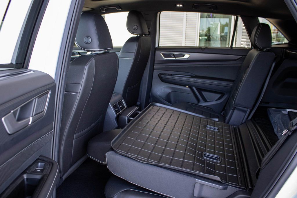 New 2025 Volkswagen Atlas Cross Sport SEL R-Line AWD/4WD image 50