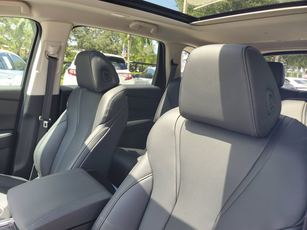 Used 2024 Acura MDX FWD image 18