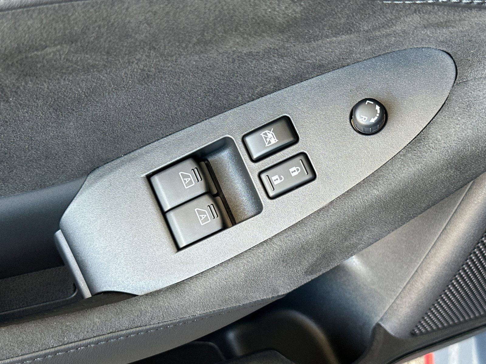 Used 2026 Nissan Z NISMO RWD image 13