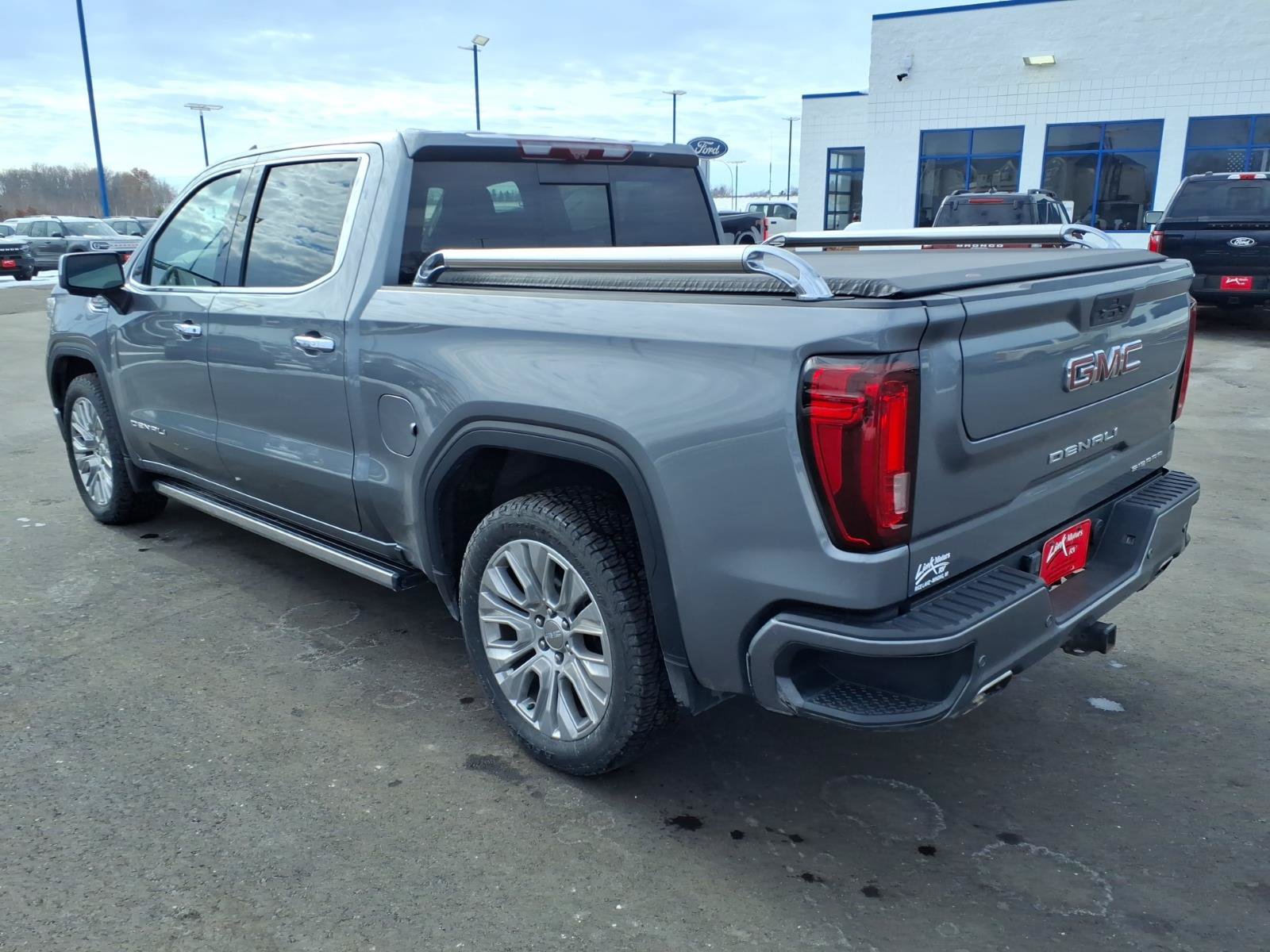 Used 2022 GMC Sierra 1500 Denali w/ Denali Reserve Package AWD/4WD image 3