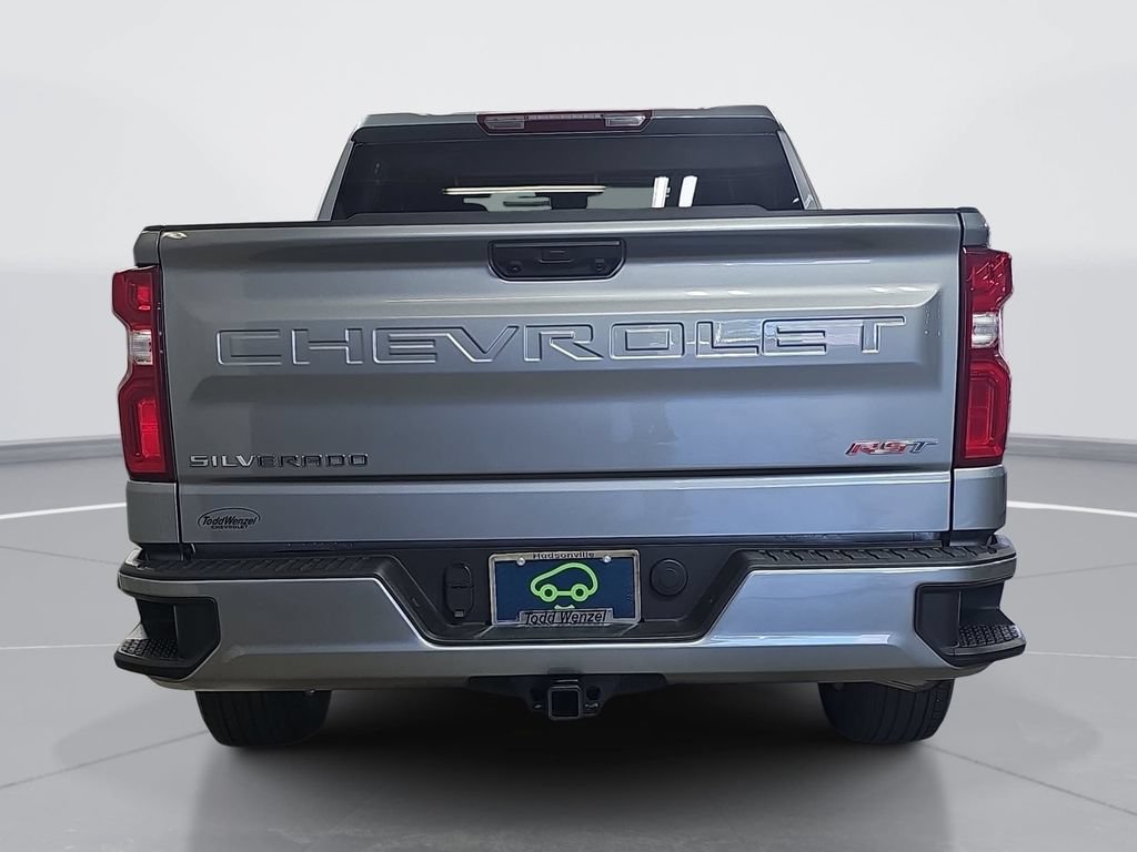 Used 2024 Chevrolet Silverado 1500 RST AWD/4WD image 5