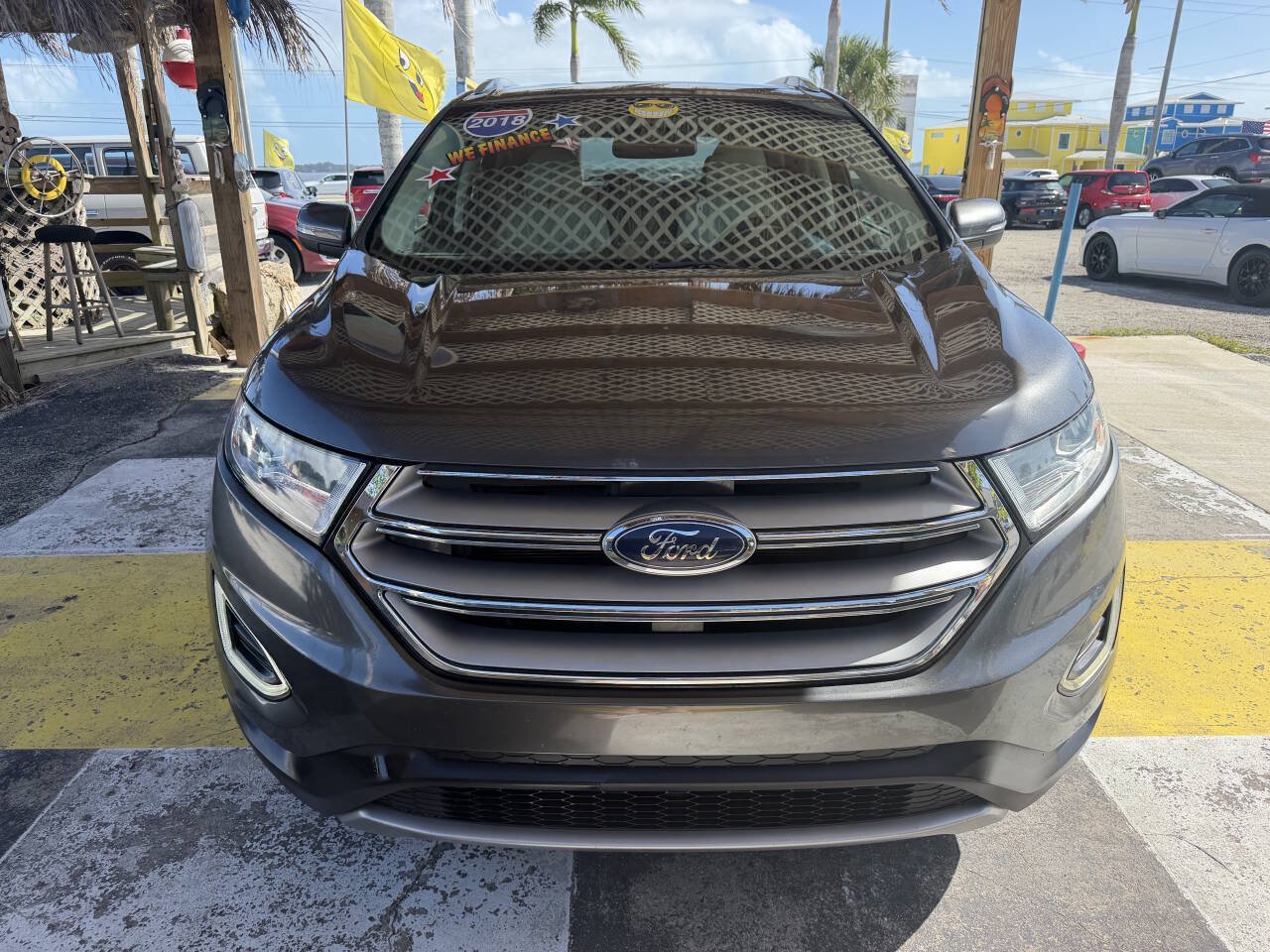Used 2018 Ford Edge Titanium FWD image 2