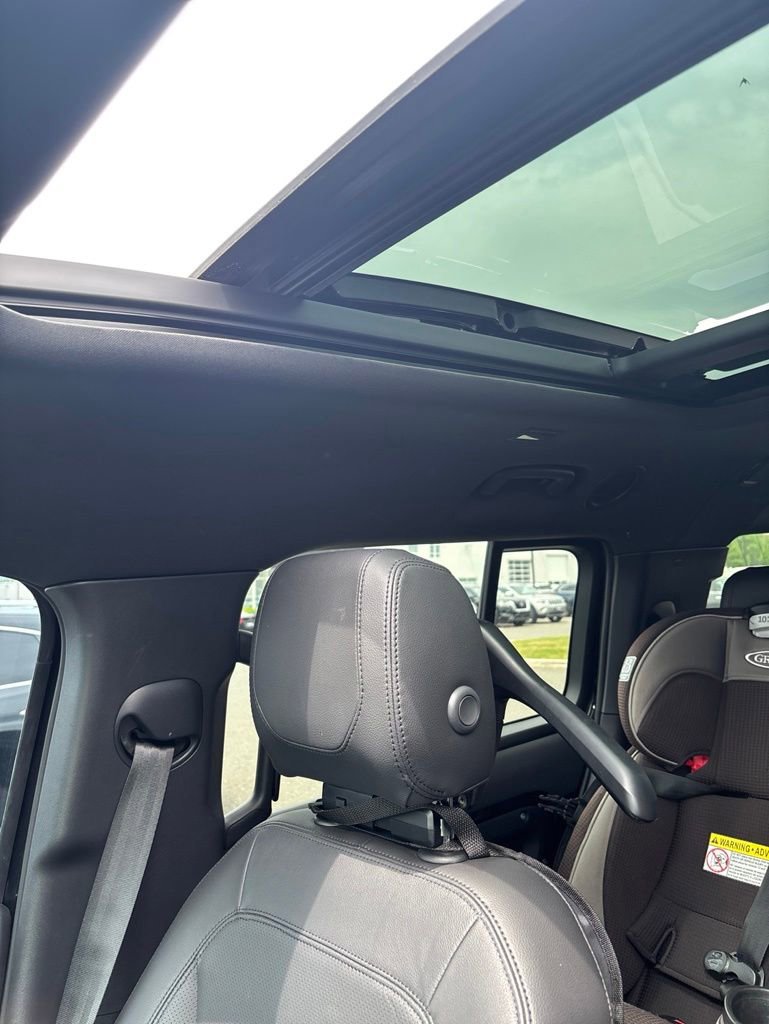 Used 2023 Land Rover Defender 130 S AWD/4WD image 6