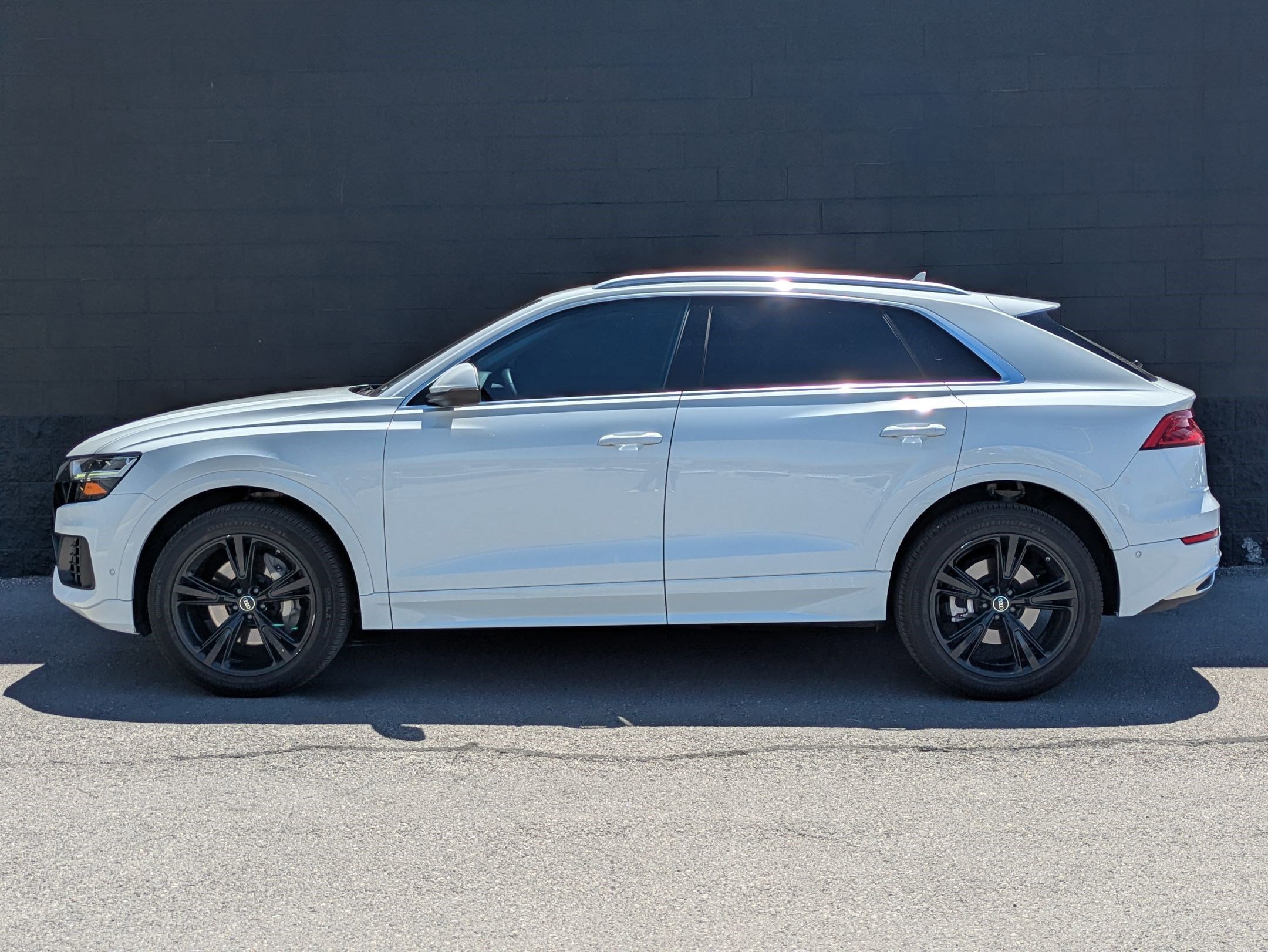 Used 2022 Audi Q8 Premium w/ Convenience Package AWD/4WD image 8
