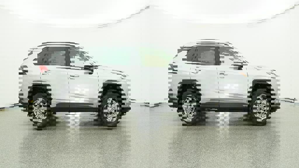 New 2025 Toyota RAV4 XLE image 27
