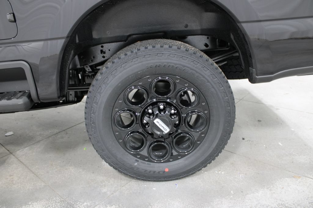 New 2026 Ford F250 Lariat w/ Black Appearance Package AWD/4WD image 42