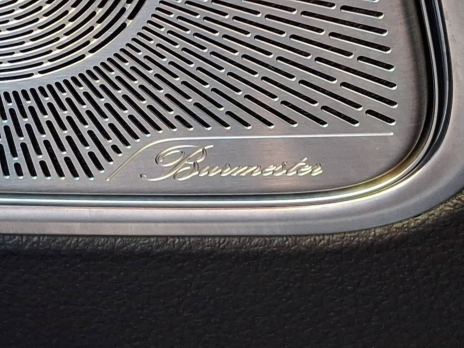 Certified 2025 Mercedes-Benz GLC 300 4MATIC image 25