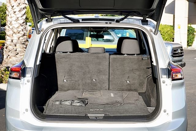 Used 2024 Nissan Rogue SV image 13