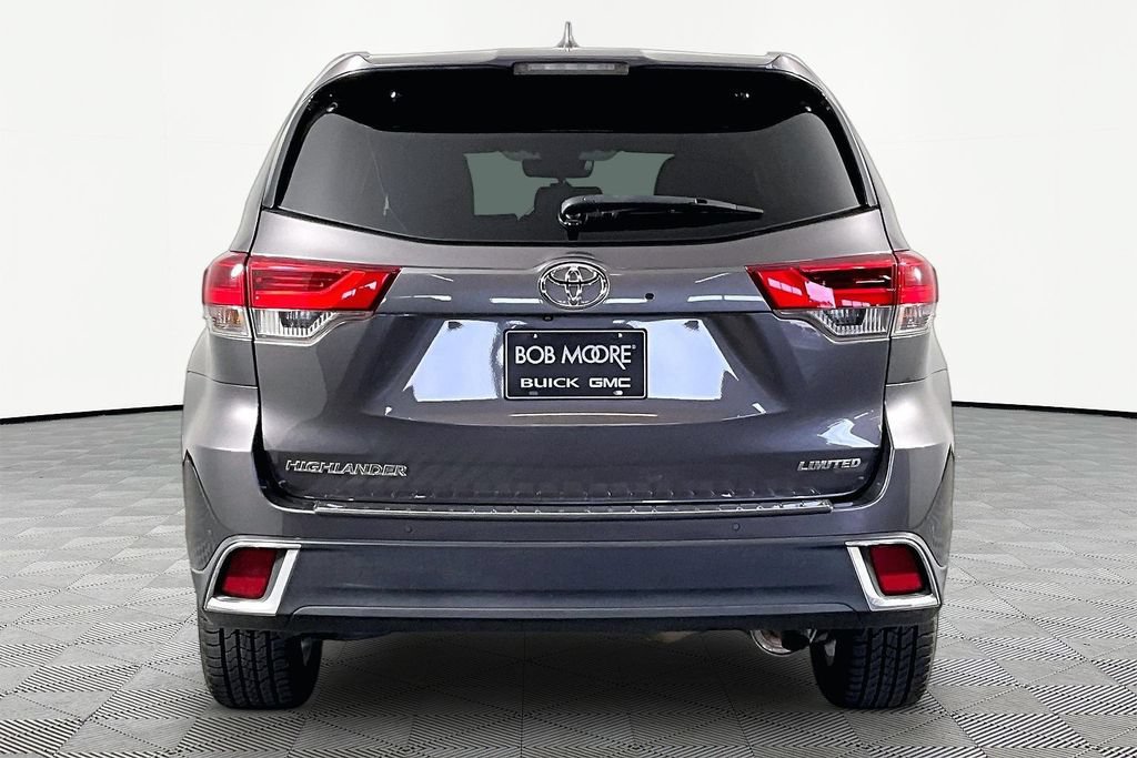 Used 2019 Toyota Highlander Limited FWD image 5