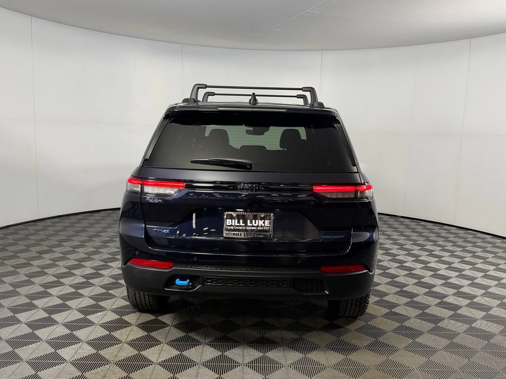 Used 2023 Jeep Grand Cherokee Trailhawk AWD/4WD image 8