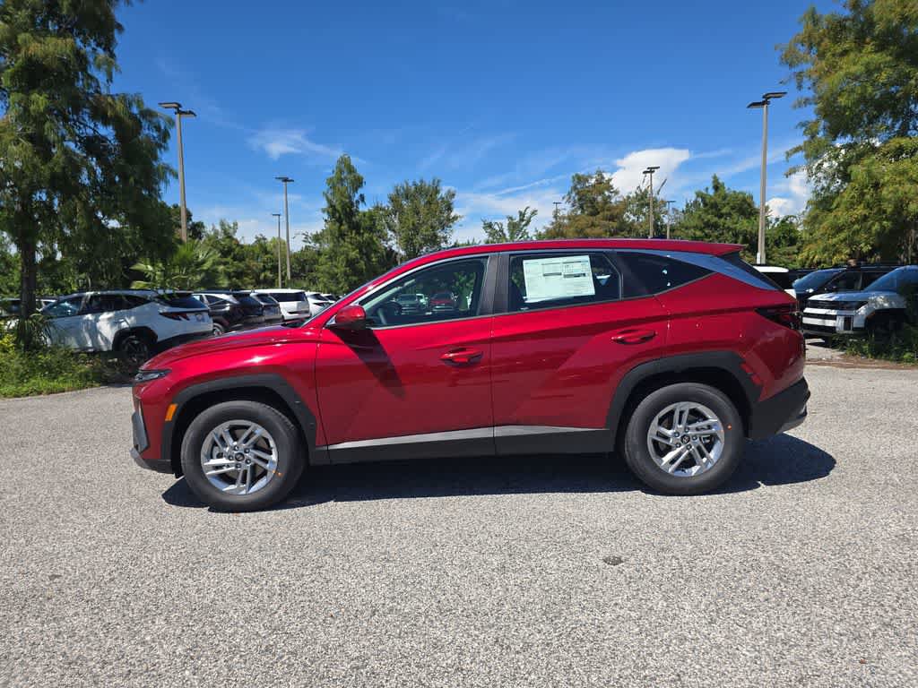 New 2026 Hyundai Tucson SE w/ Tow & Go Package FWD image 3