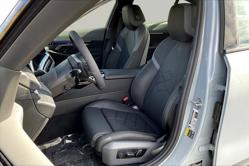 New 2026 BMW 550e xDrive AWD/4WD image 21