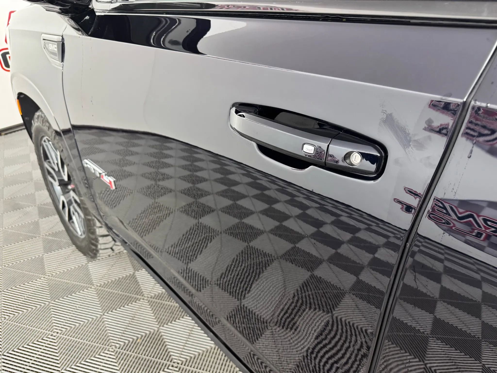 Used 2022 GMC Yukon AT4 image 26