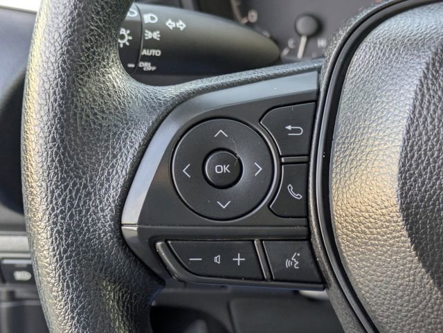 Used 2025 Toyota Corolla LE image 14
