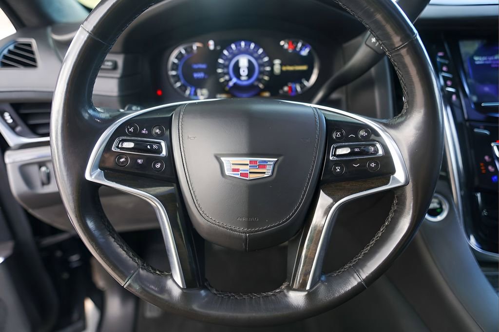 Used 2018 Cadillac Escalade ESV Platinum image 12