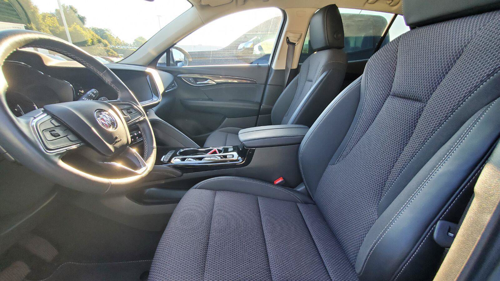Used 2023 Buick Envision Preferred FWD image 3