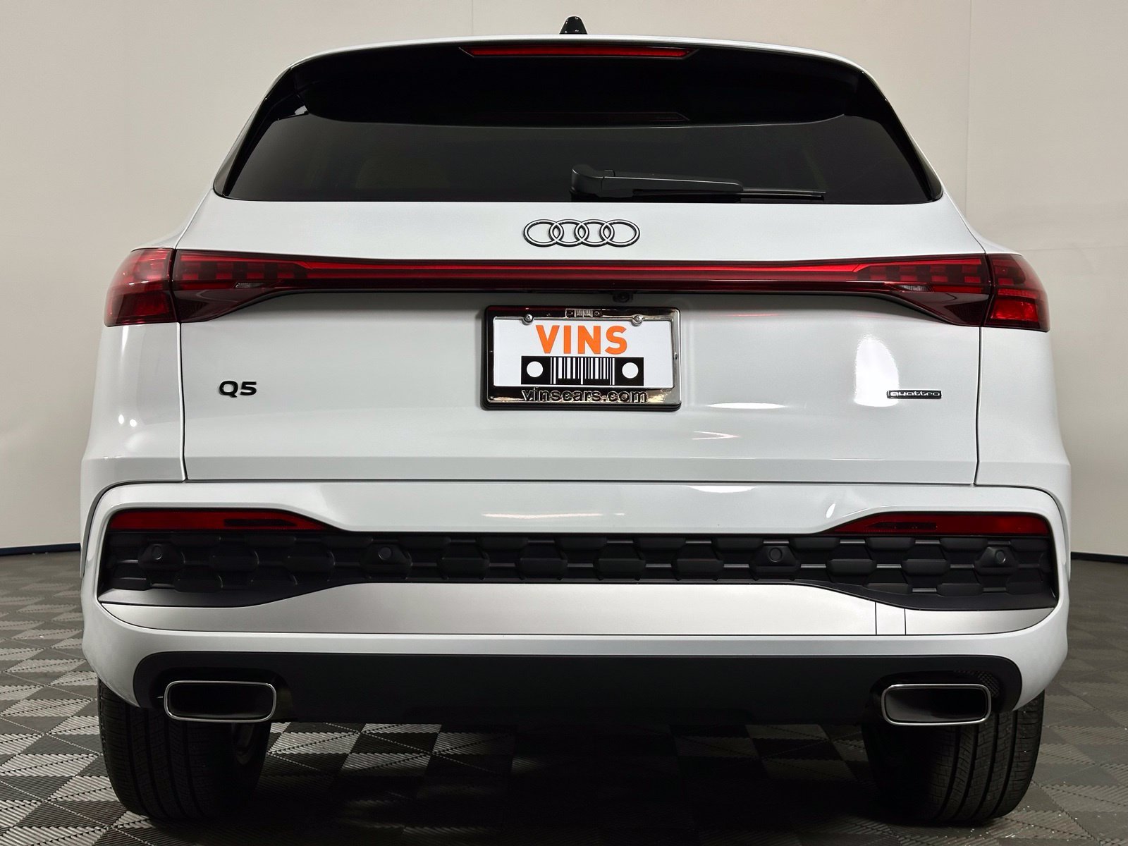 Used 2025 Audi Q5 Premium AWD/4WD image 23