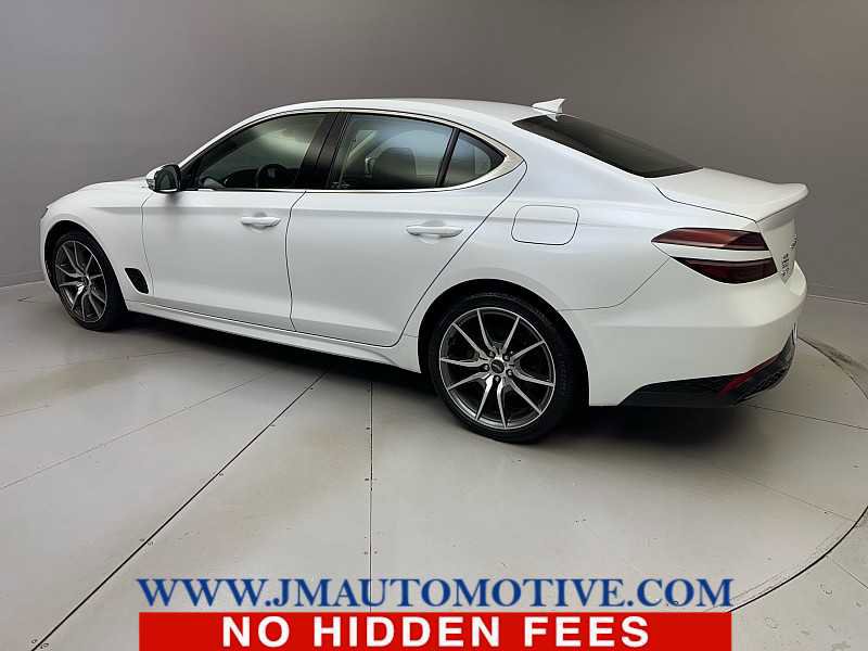 Used 2023 Genesis G70 2.0T image 3