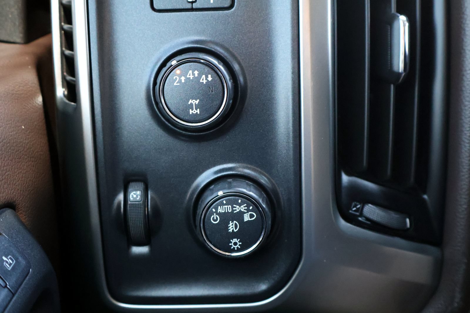 Used 2019 Chevrolet Silverado 3500 LTZ w/ Duramax Plus Package AWD/4WD image 27