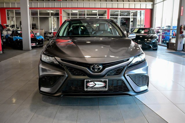 Used 2024 Toyota Camry SE FWD image 2