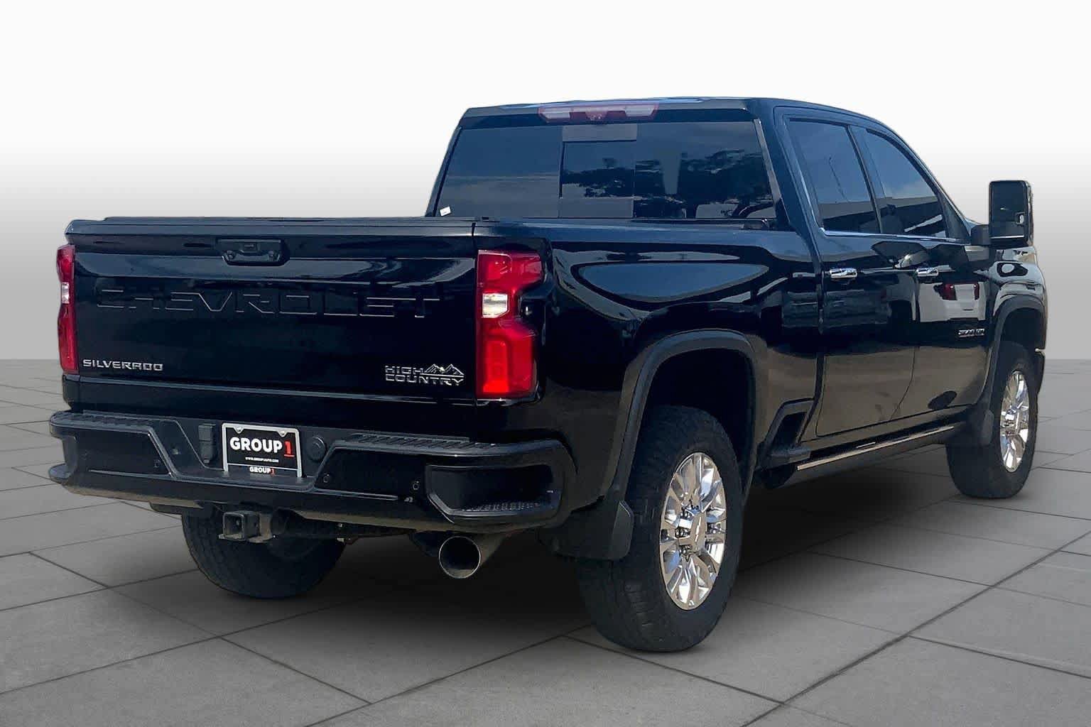 Used 2022 Chevrolet Silverado 2500 High Country w/ Z71 Off-Road Package AWD/4WD image 13