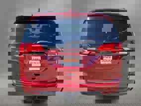 Used 2020 Chrysler Pacifica Touring-L AWD/4WD image 11